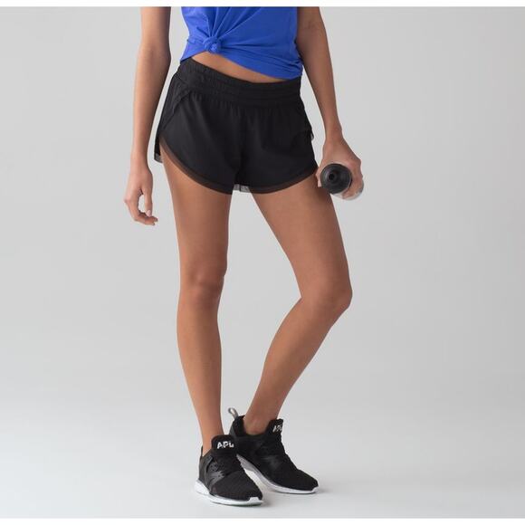 Lululemon Black Anew Running Shorts Womens Sz 4 Elastic Waist Mesh Trim Mid Rise - Picture 1 of 8